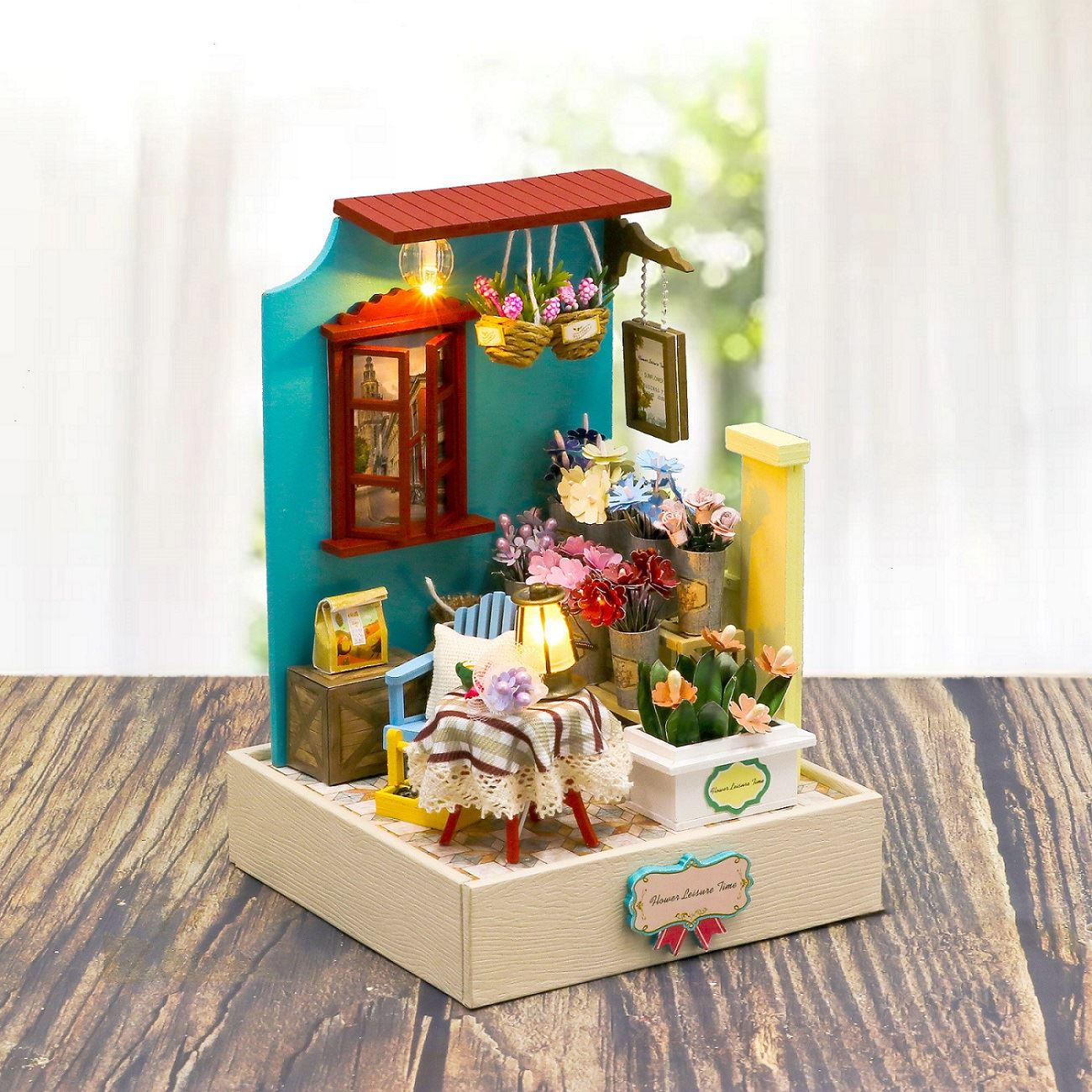 A Dollhouse de Hongda é transmitida no The Latest Idol Show!