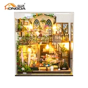 Casa de flores, casa de bonecas de madeira